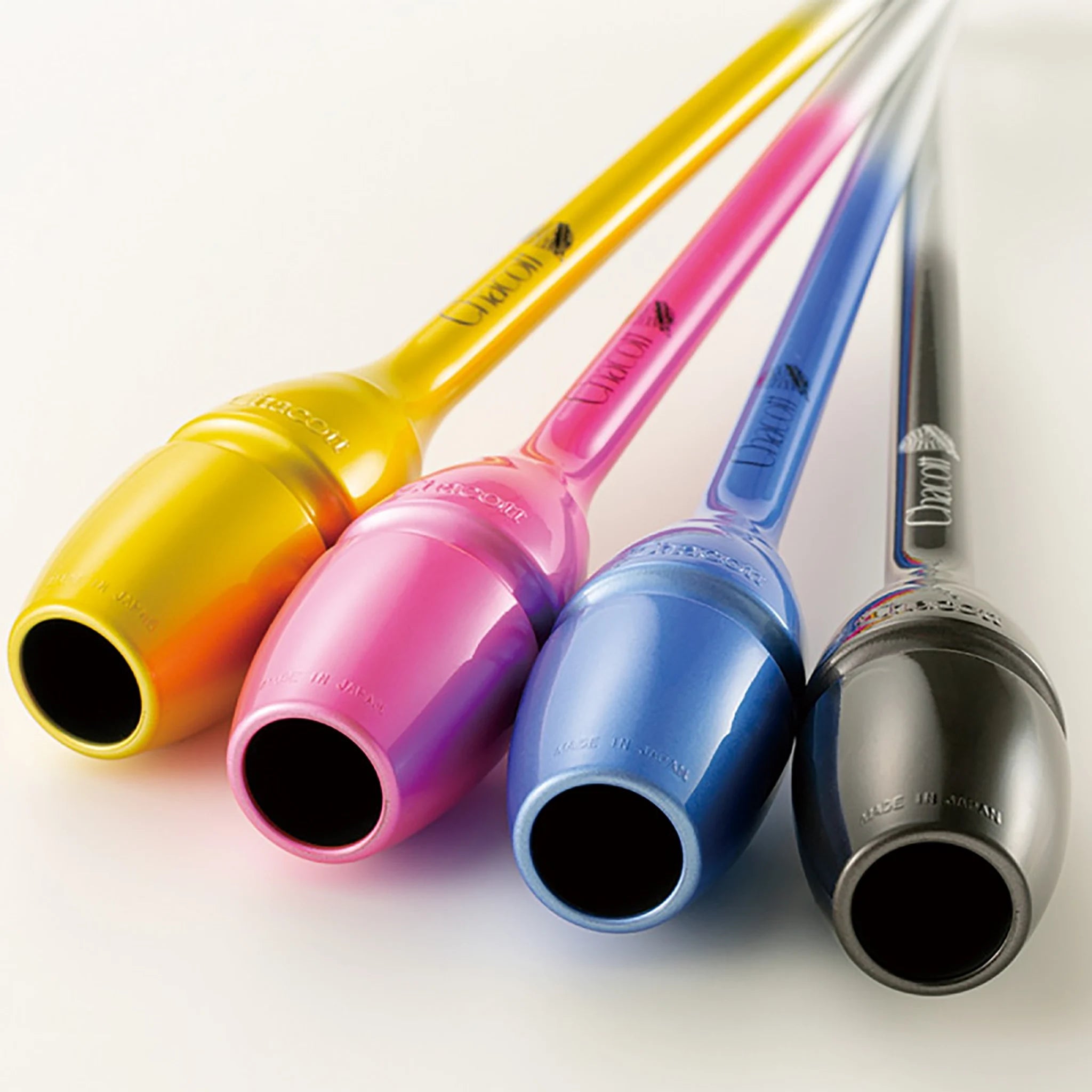 Chacott Hi-Grip Rubber Clubs II collection, 41 cm and 45,5 cm, 301505-0007-48, for rhythmic gymnastics - lanksti.lt